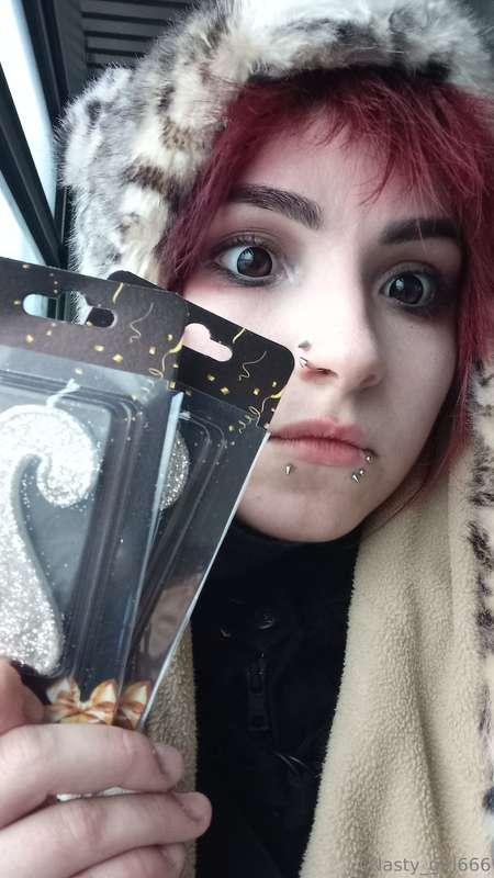 Yo, I'm 22 tomorrow🙋🏻‍♀️🐲 How are you doing all this time?)