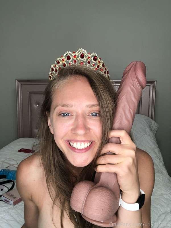 Bunny is looking for a someone to play with 😈 🍆💦🐈Is that you..