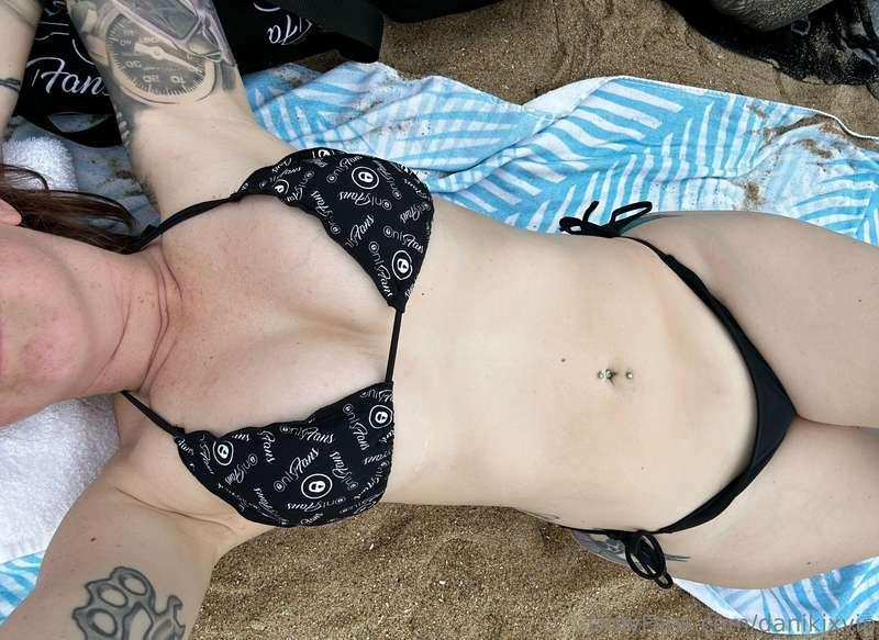 Take me back to the beach! 🏝️☀️
