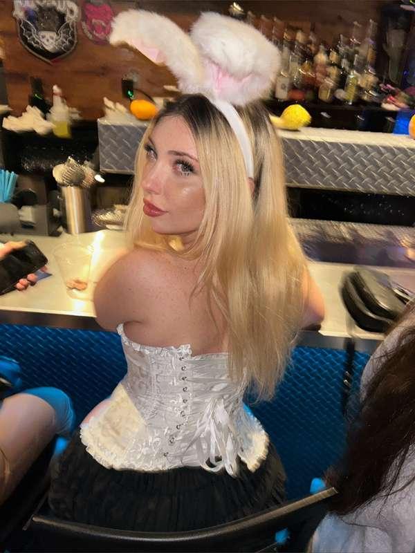 it’s spooky season! 👻