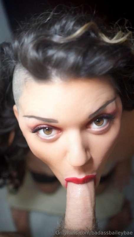 Brand new BG BJ video, I let him grow down my throat, and th..