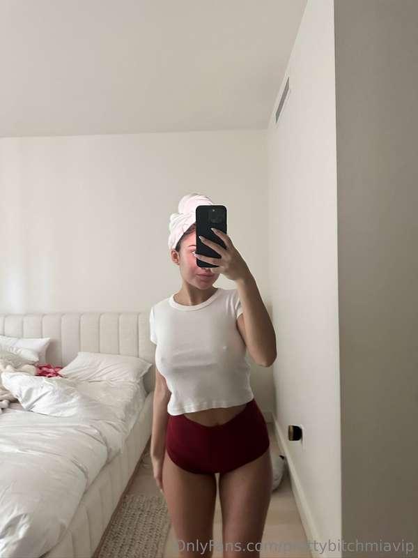 hiii babies, check your dms 💌👅💦