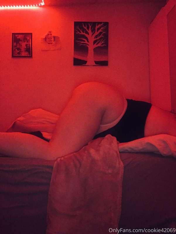 Love back shots ;) who wants to give me back shots