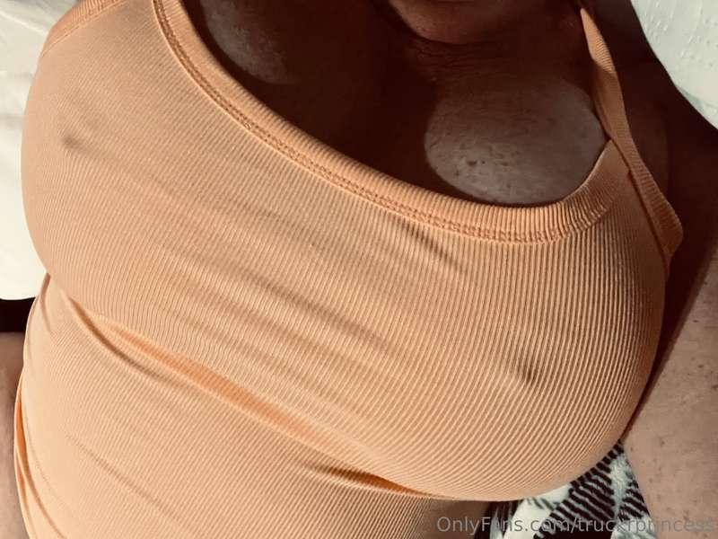 Ive been driving my ass off!! Goodnight yall!!💋💋💋