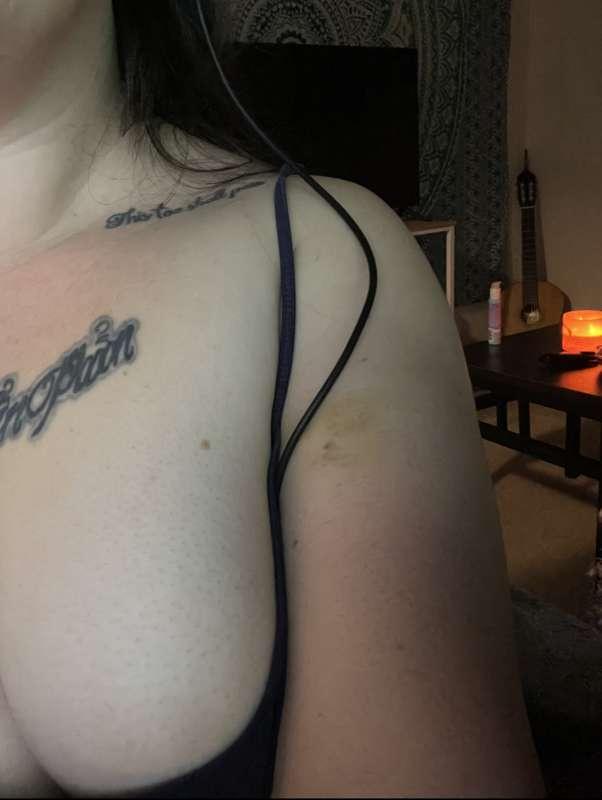 Big Bruise / Little Cleavage or Big Cleavage / Little Bruise... Hmmm...