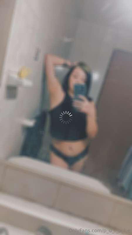 Buenas noches !🍂  
Para ver vídeos o fotos pueden ir a mi ar..