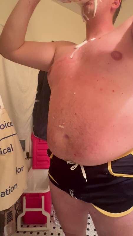 Video: Ice cream chug