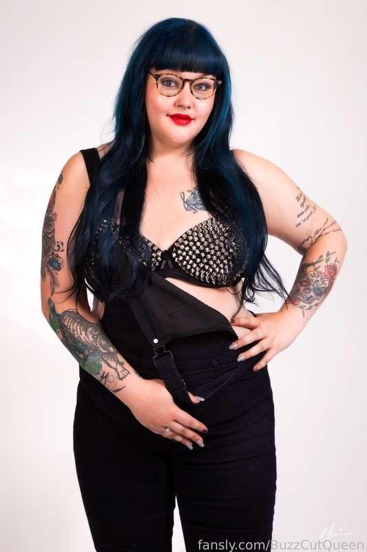 buzzcutqueen image #3
