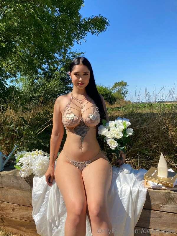 barely there