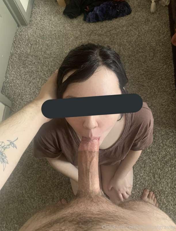 little teaser for a couple short videos of my girlfriend suc..