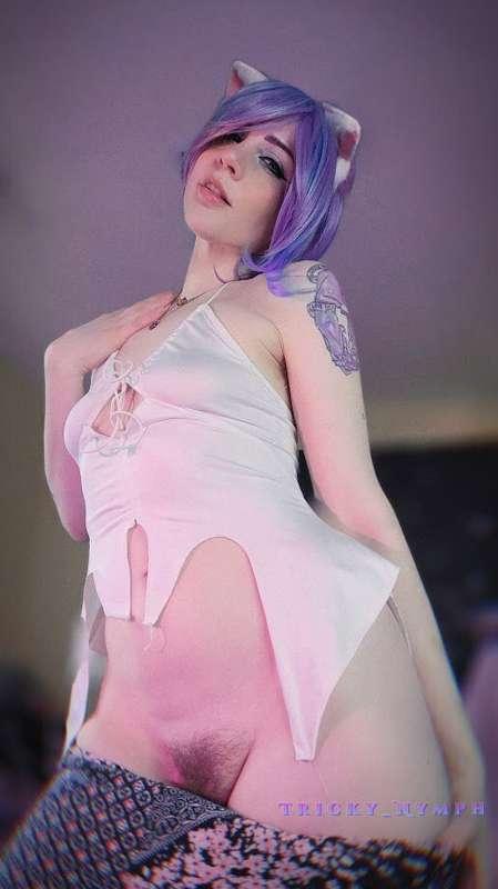 check out this slutty big booty NYMPH ^-^ for FREE and let h..