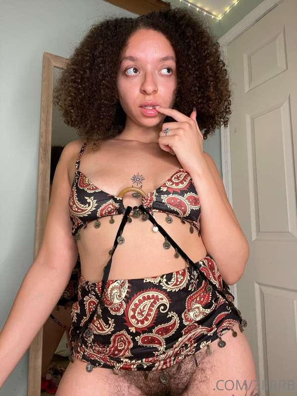 What would you rate my bush in this dress baby? 🥰🖤