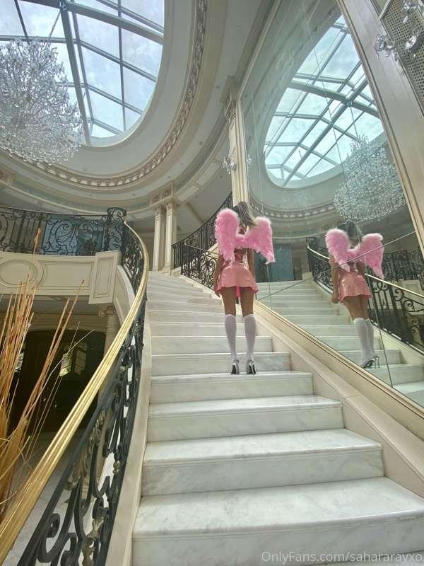 is this the way to heaven? 👼🏼 💕 🕊 💗
