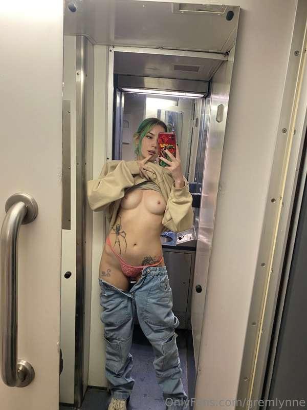 Train bathroom selfie
