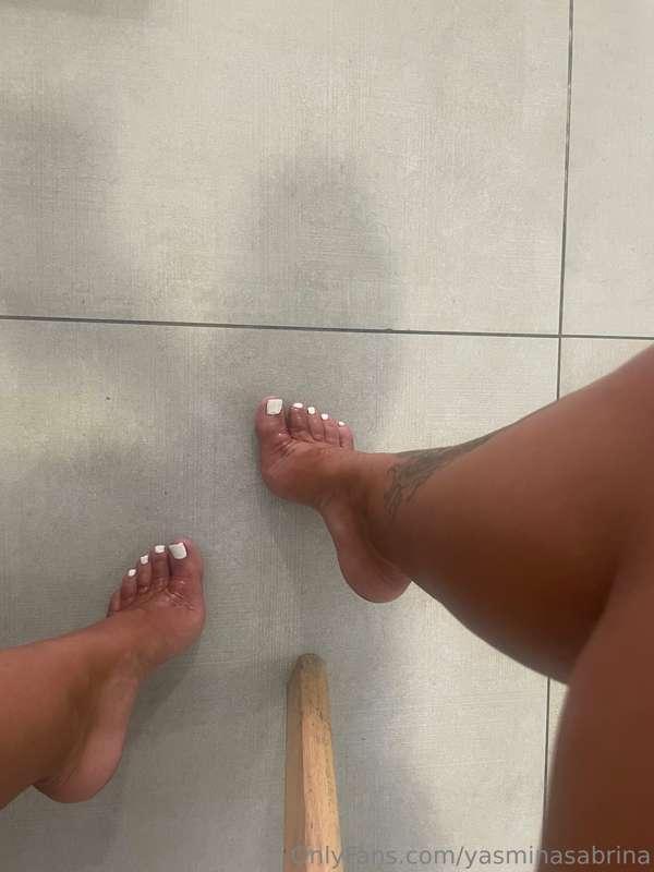 I heard you like sucking white toes 😜🤫🦶🏽