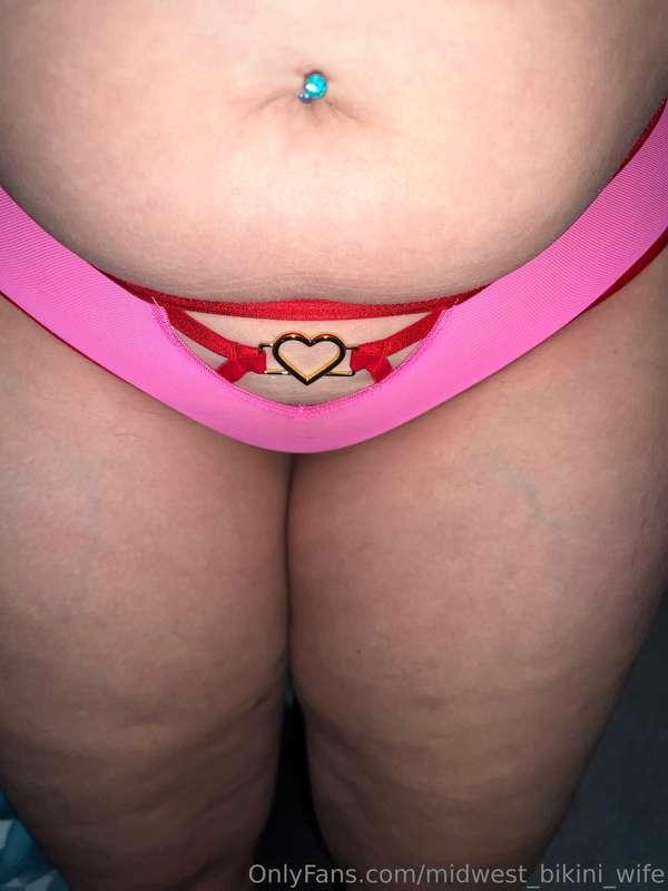 midwest_bikini_wife main image