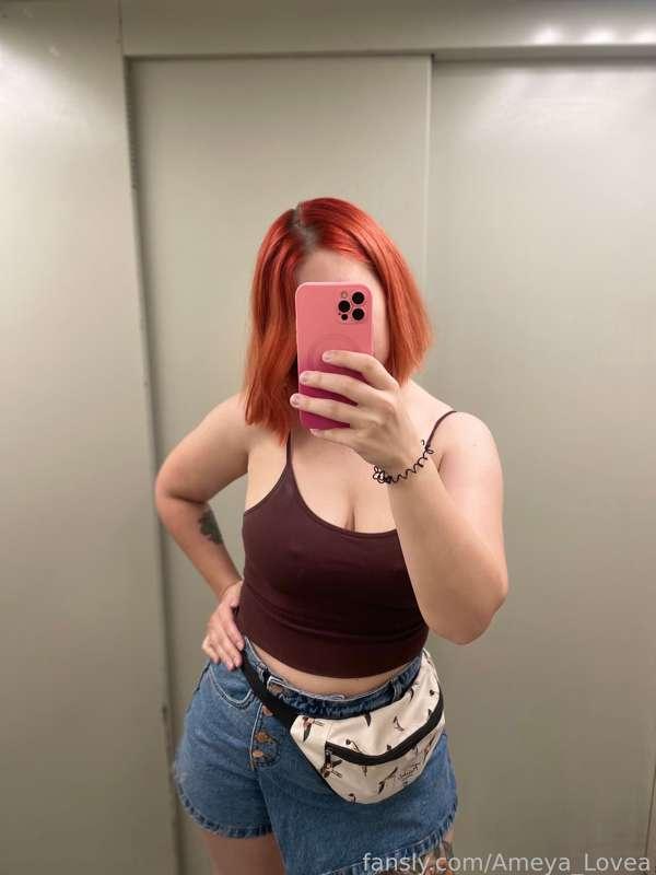 let's take a walk?

#chubby #curvy #redhead #girlnextdoor #plump #curvygirl #teen #young #egirl #petite