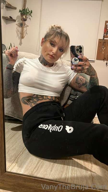Live again Friday night ? What do you guys think ? ❤️