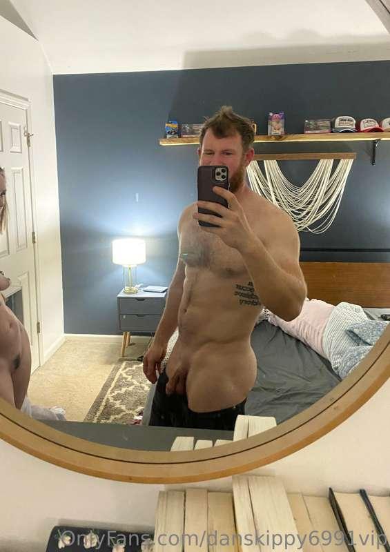 Why does my butt/hip look so strong in this picture? Also ch..