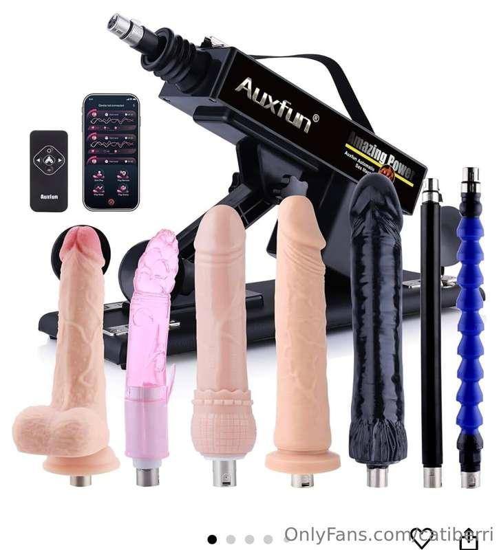 I buy a new pink dildo but i want the machine 🎀 spoil me dad..