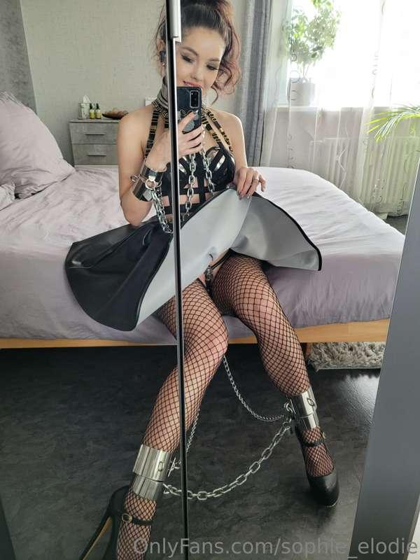 A mix of some single selfie photos of me