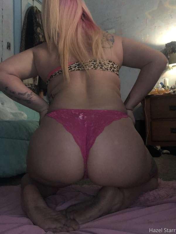 🥳 I’m taking custom requests half off for my birthday today‼..