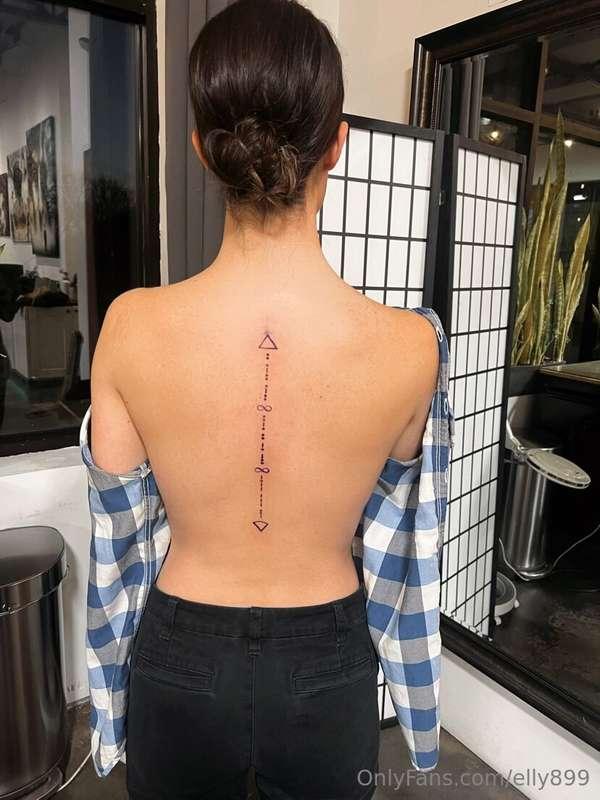How do we feel about back tattoos? 😛