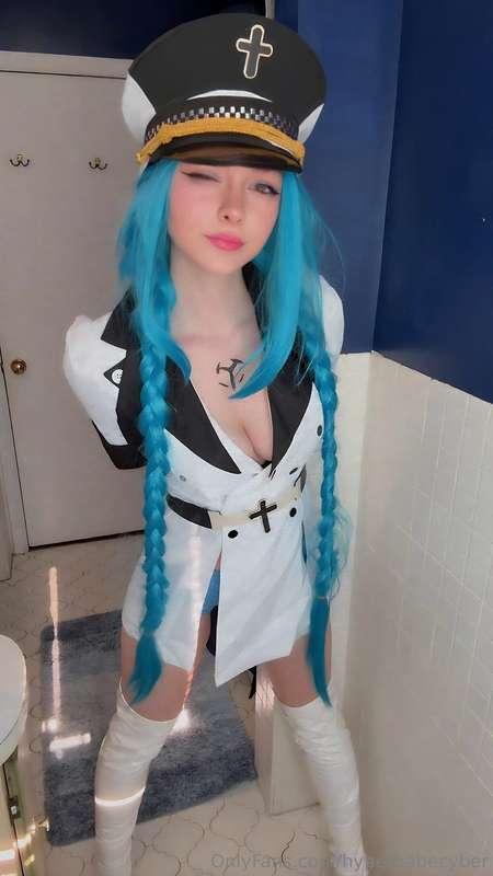 Esdeath 💙 mommy 
