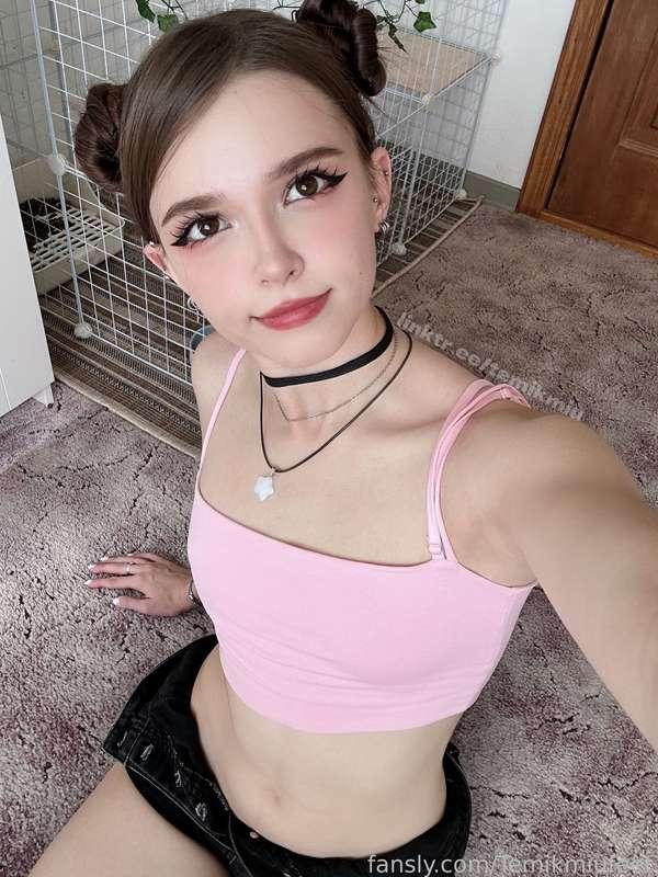 temikmiufeet image #2