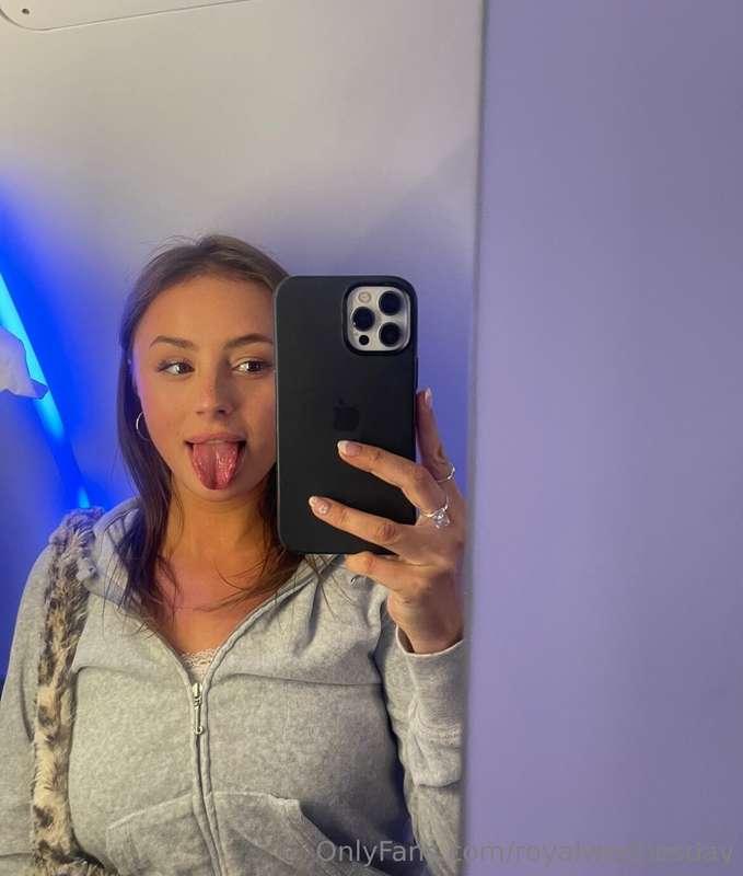 😛