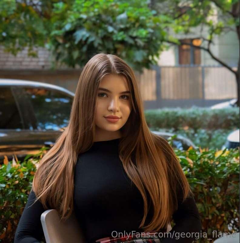 🔥 STOP SCROLLING🔥
She  @michelle_naughty your cock more than..