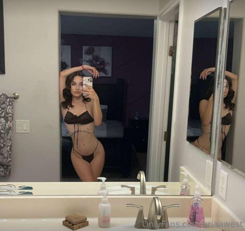 🪞mirror mirror on the wall 😈