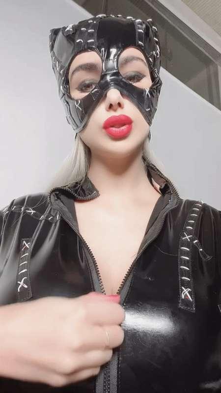 Catwoman Latex!