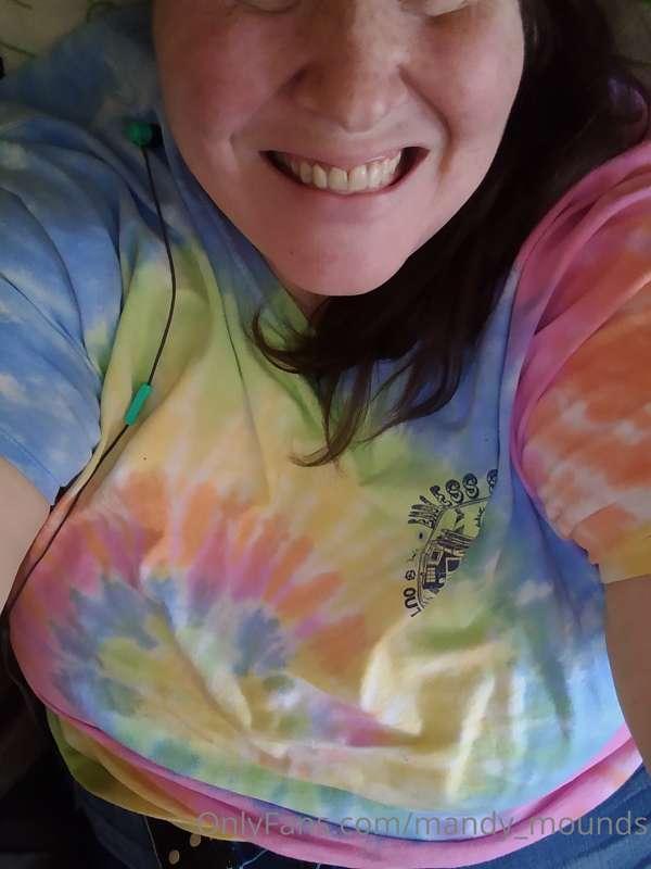 Just sharing a smile . I hope you are having a wonderful day..