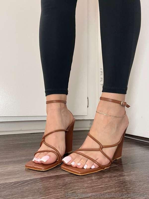 dafootgoddess1 image #1