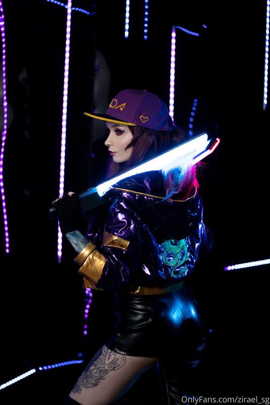 The last set of ?february?
How do u like my neon Akali versi..