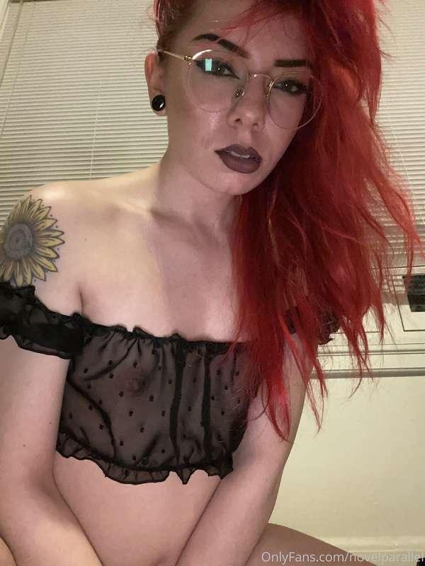 So hot & steamy from fucking my toy. This kitty is on the pr..