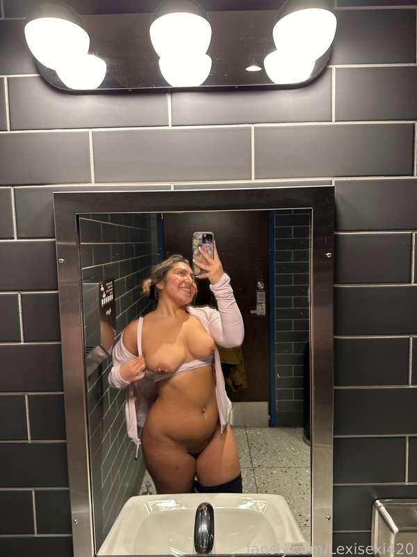 lexisexi420 image #1