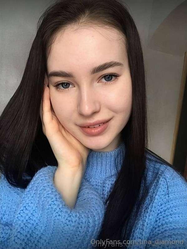 ## This cutie @dariagold knows how to please you with the he..