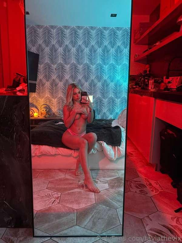 The lights were such a vibe last night🤤