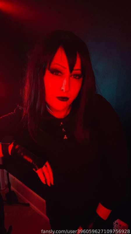 user396059627109756928 image #4