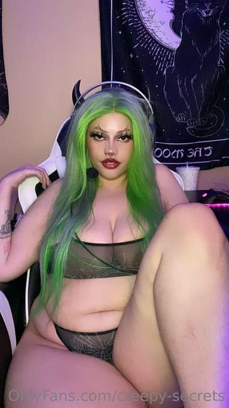I’m back baby. Let’s have some fun. Rn I’m doing 10 min vide..