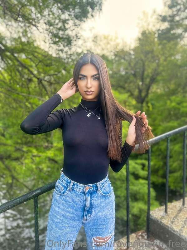 ravenquinn_free image #0