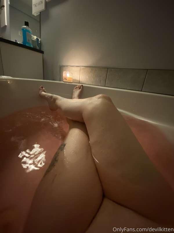 ask me about my bath time content 🥵 

making customs tonight..