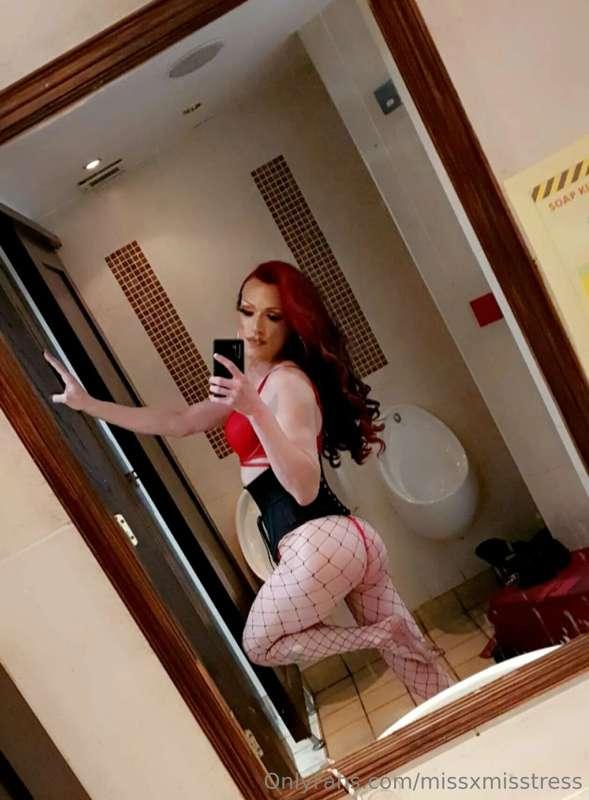 ❤️ Red & Balck 🖤 featuring the men's room 🙈