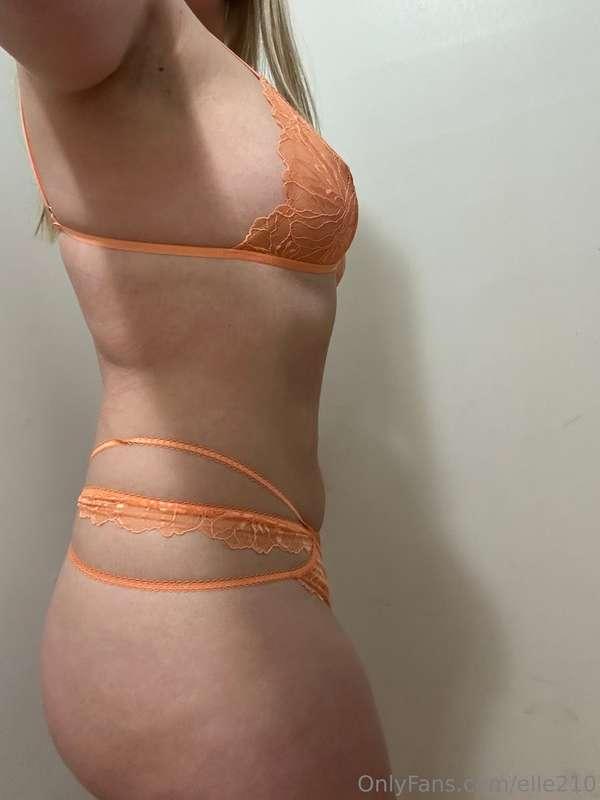 Lingerie all day 😊😈