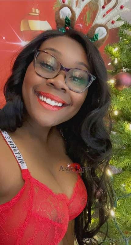 # your favorite reindeer 🎄
@xasialynnx