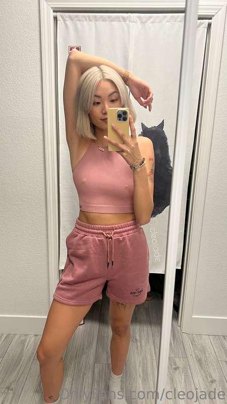 I hope you’re enjoying blonde Cleo as much as I am 💇🏼‍♀️💜