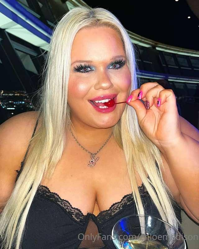 Wanna taste my cherry 🍒
