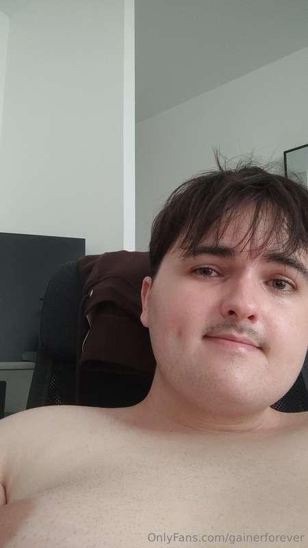 I decided to shave the beard, do you guys like it? 😌